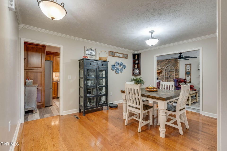 Photo #9: 136 Manchester Place