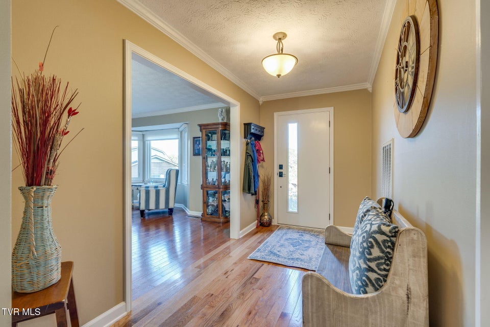 Photo #5: 136 Manchester Place