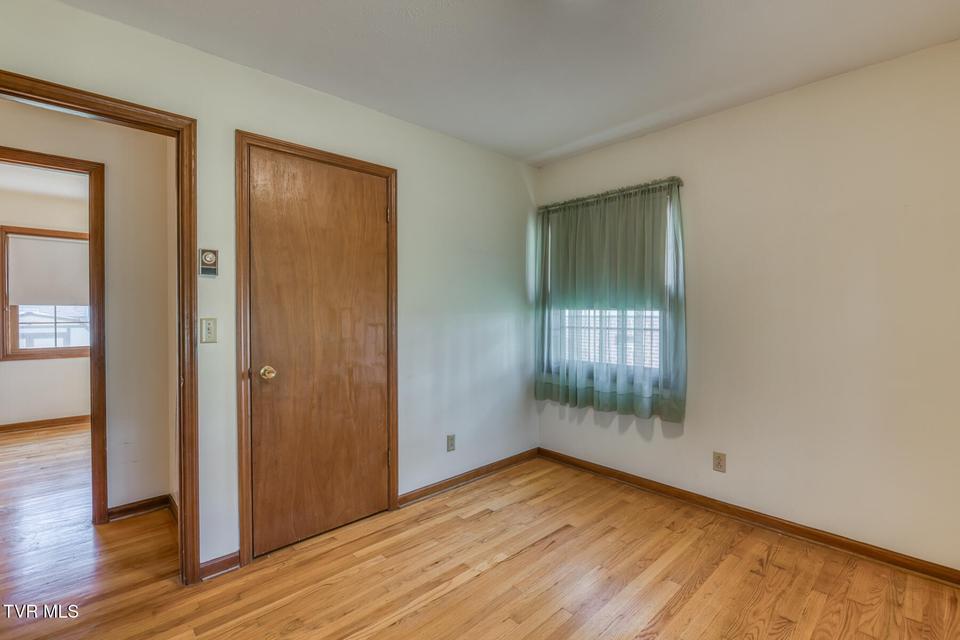 Photo #28: 2001 Sand Street