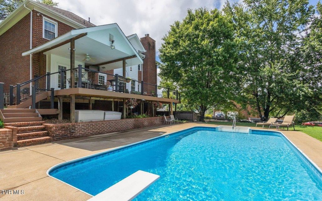 Photo #35: 245 Park Ridge Court