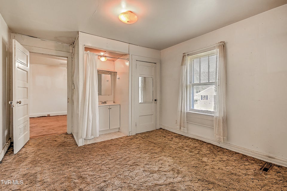 Photo #7: 525 Shakesville Rd Road