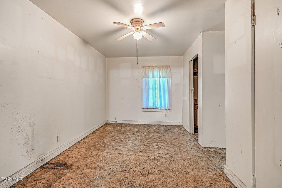 Photo #10: 525 Shakesville Rd Road