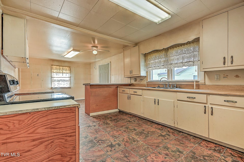 Photo #17: 525 Shakesville Rd Road