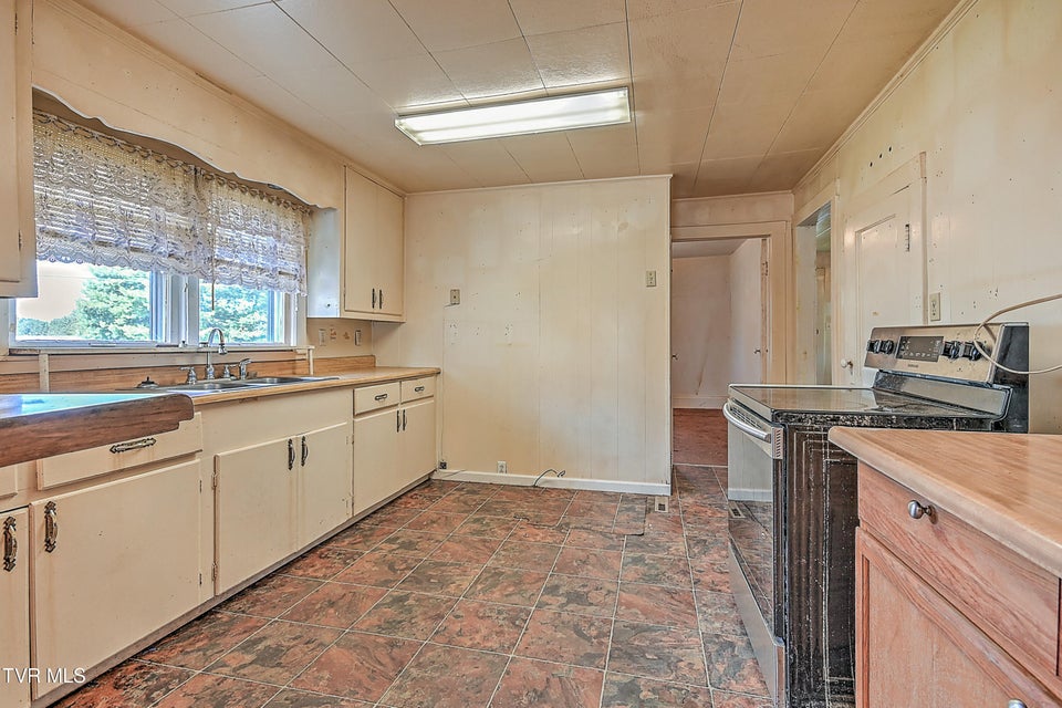 Photo #19: 525 Shakesville Rd Road