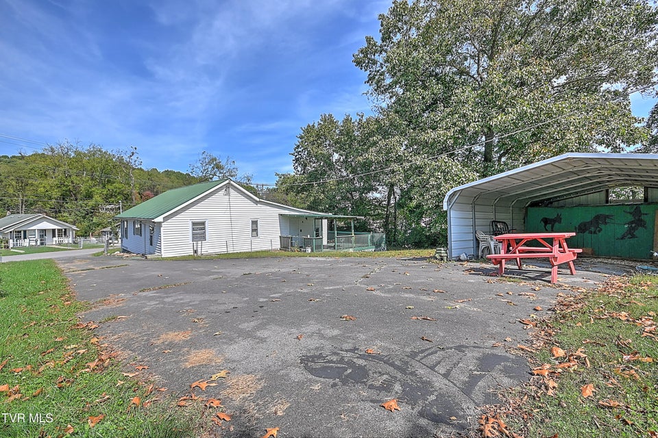 Photo #32: 525 Shakesville Rd Road