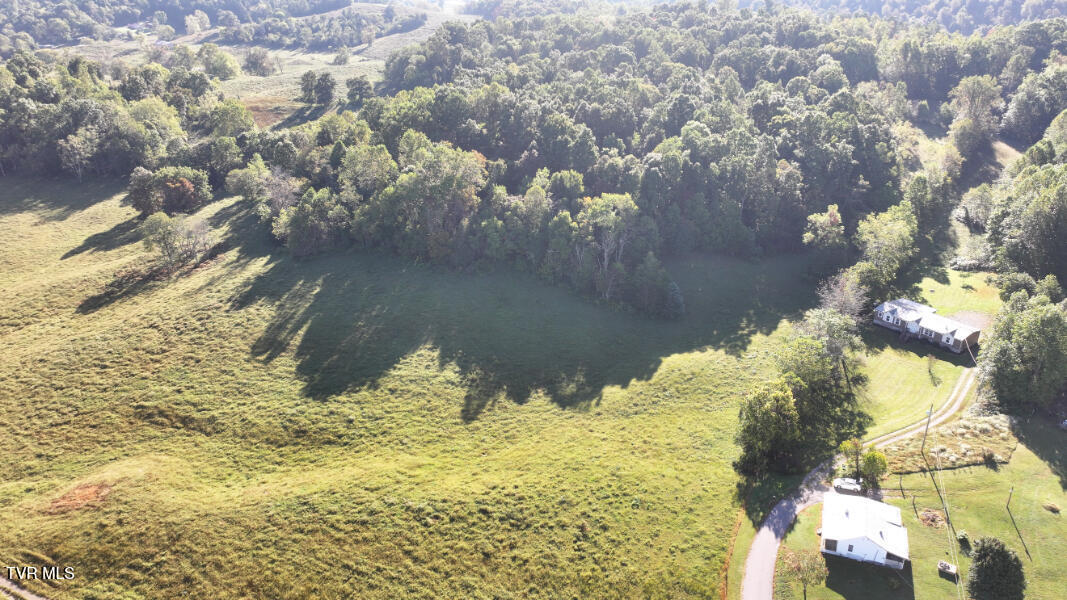 Photo #61: 474 Thornburg Road