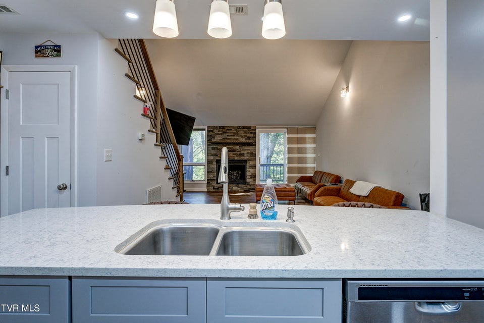 Photo #16: 780 Hamilton Road