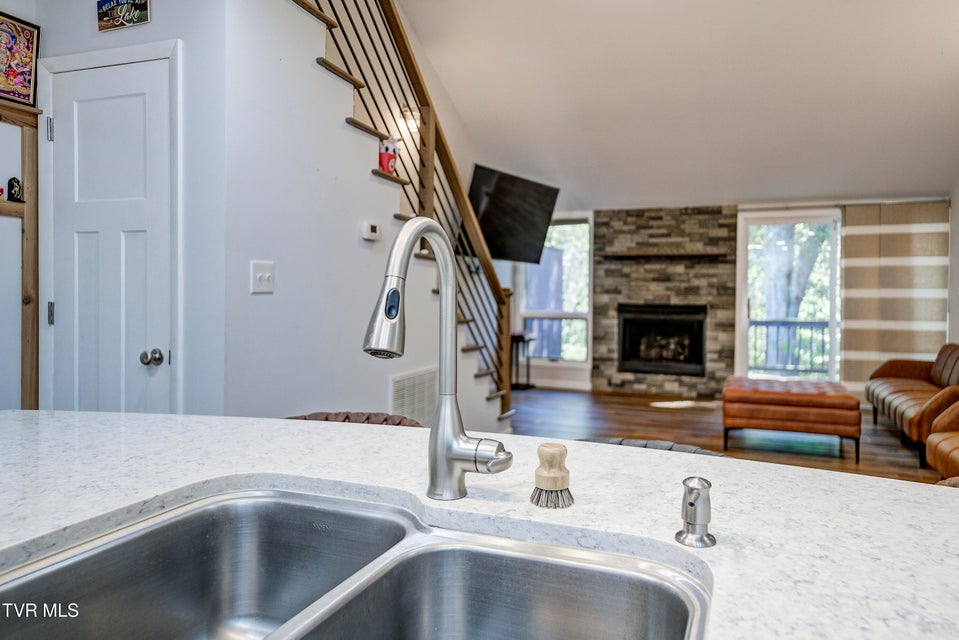 Photo #17: 780 Hamilton Road