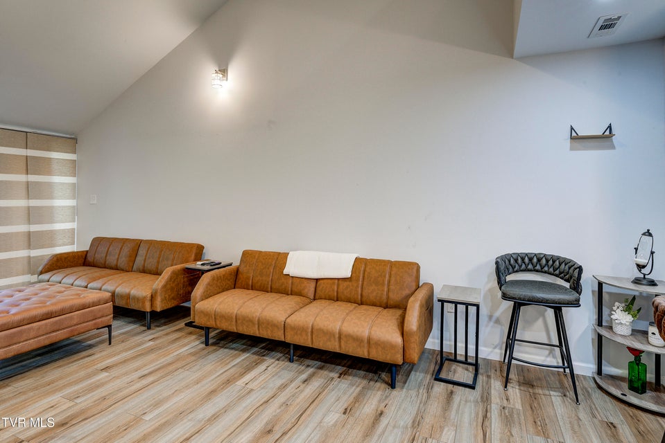 Photo #20: 780 Hamilton Road