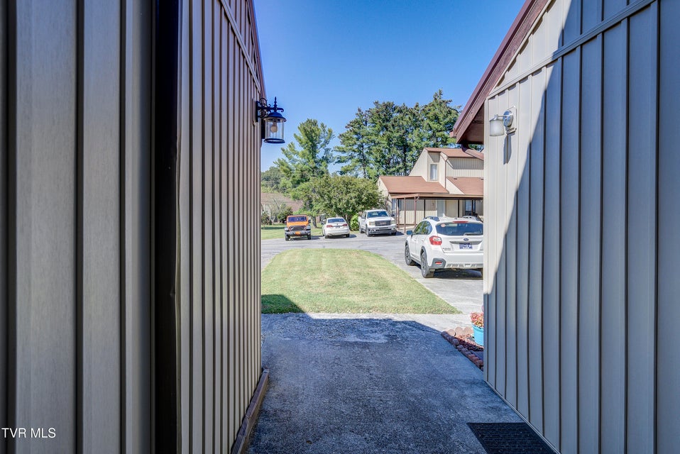 Photo #37: 780 Hamilton Road