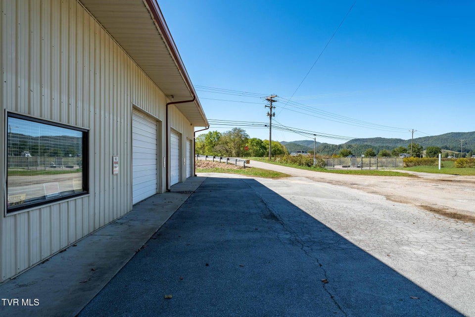 Photo #5: 937 Rhea Road