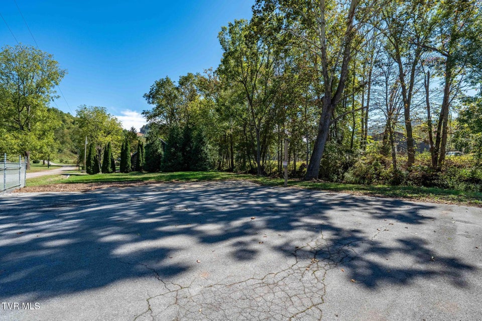 Photo #10: 937 Rhea Road