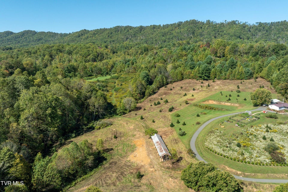 Photo #16: 1311 Deer Run Road