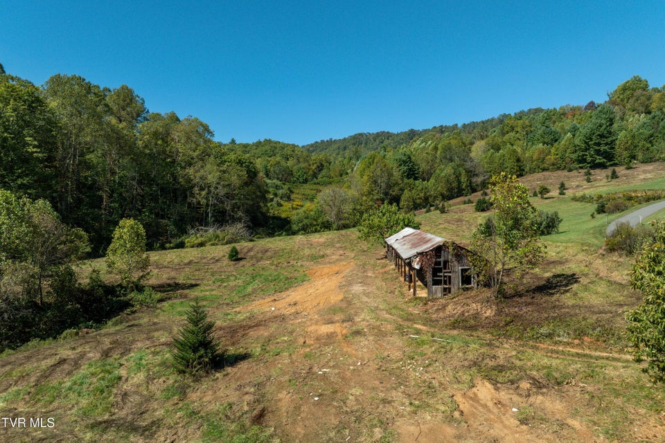 Photo #19: 1311 Deer Run Road