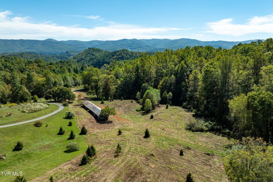 Photo #6: 1311 Deer Run Road