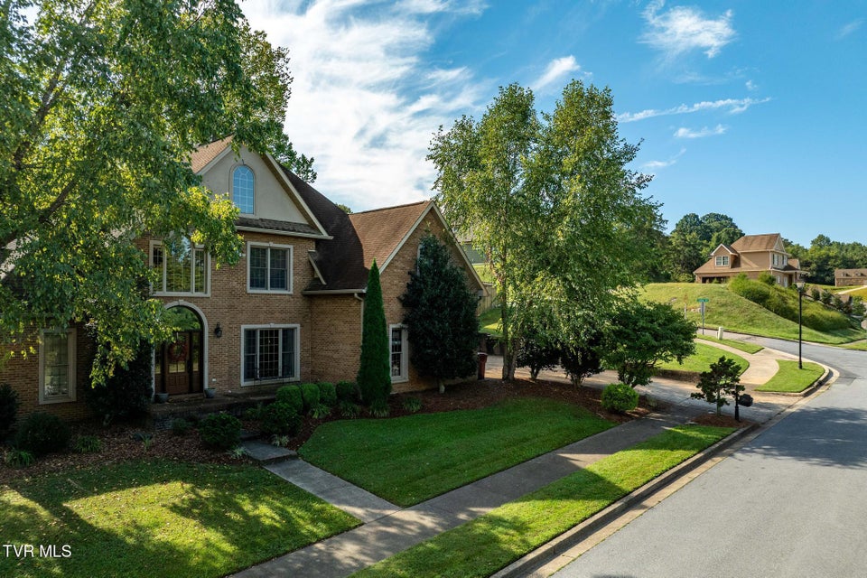 Photo #4: 1200 Lake Ridge Square