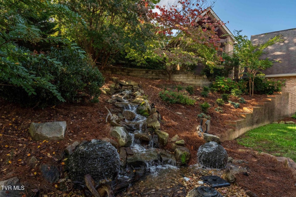 Photo #30: 1200 Lake Ridge Square