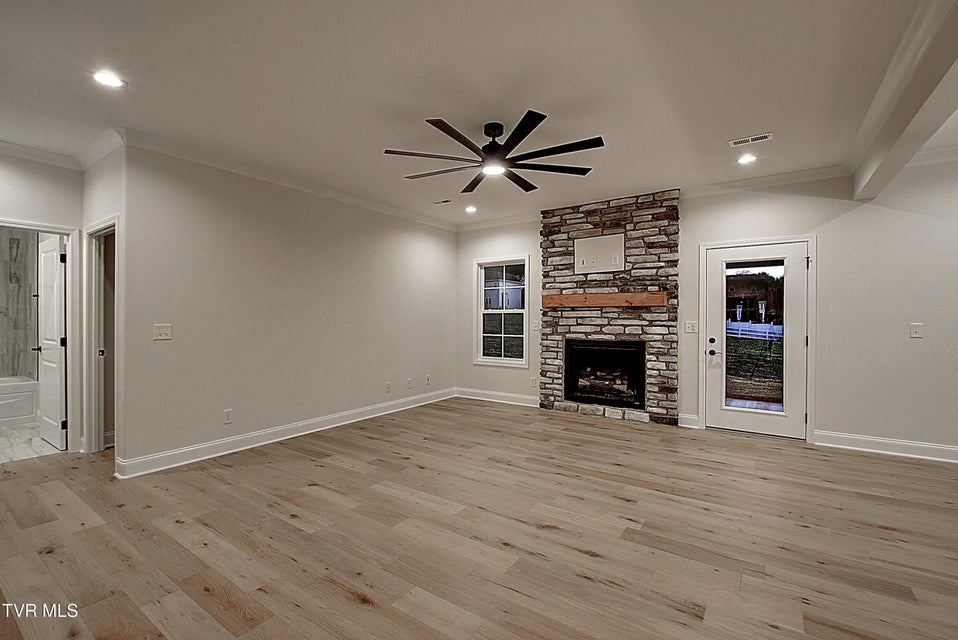 Photo #9: 14 Glaze Farm Way