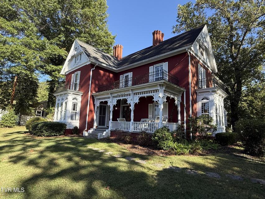 Photo #2: 1906 G Street