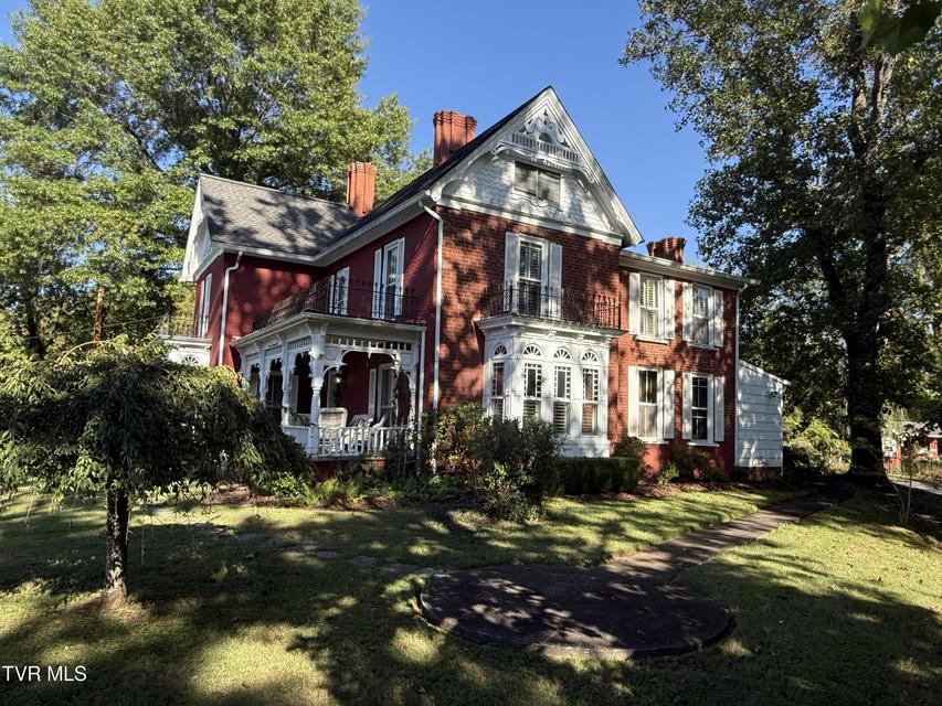 Photo #6: 1906 G Street