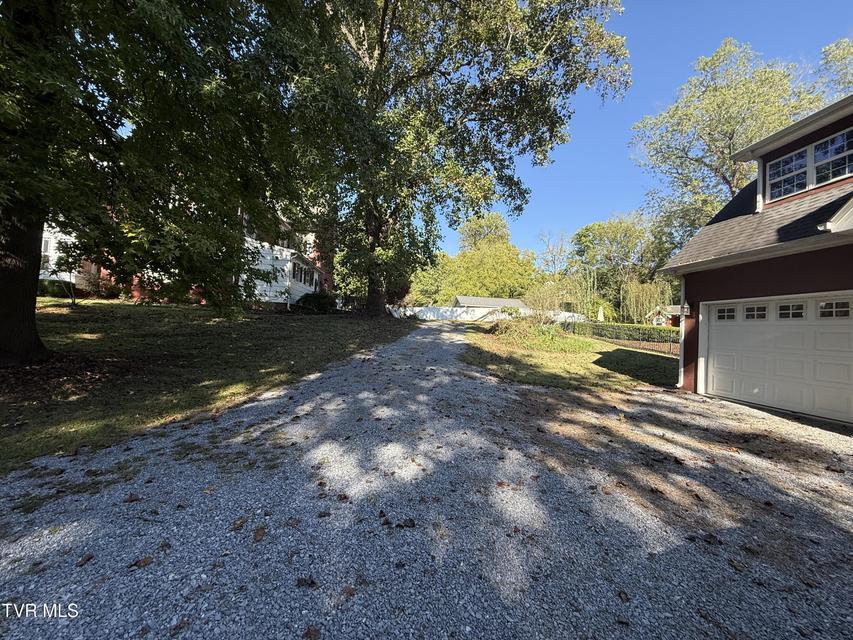 Photo #18: 1906 G Street
