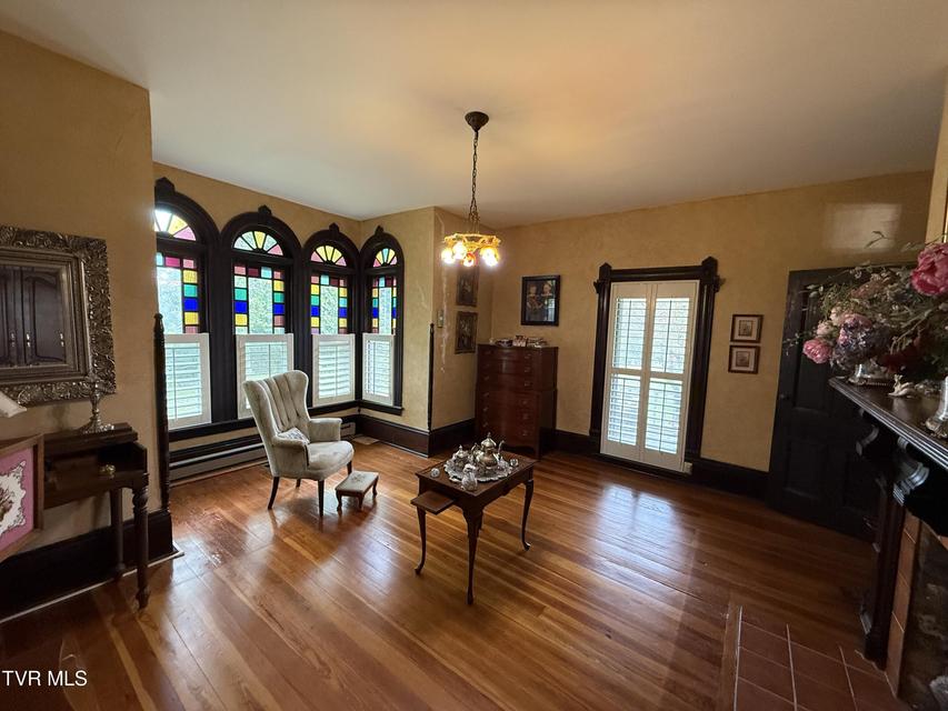 Photo #62: 1906 G Street