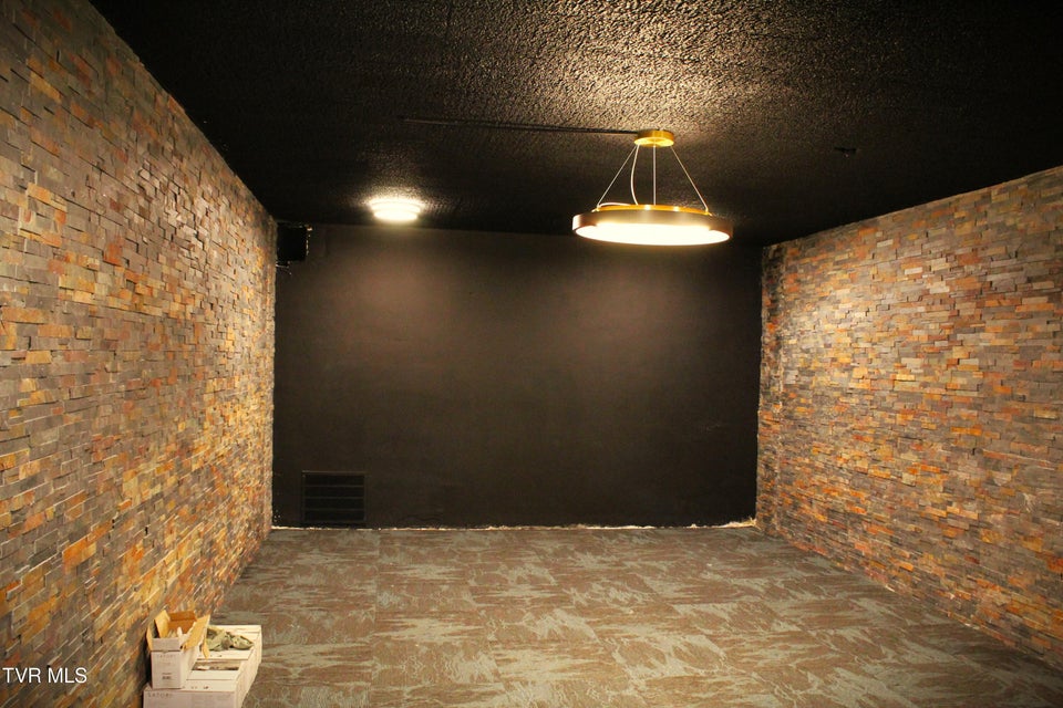 Photo #12: 2710 Roan Street