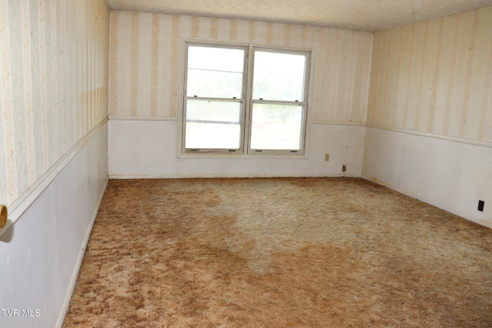 Photo #10: 191 Bedrock Drive