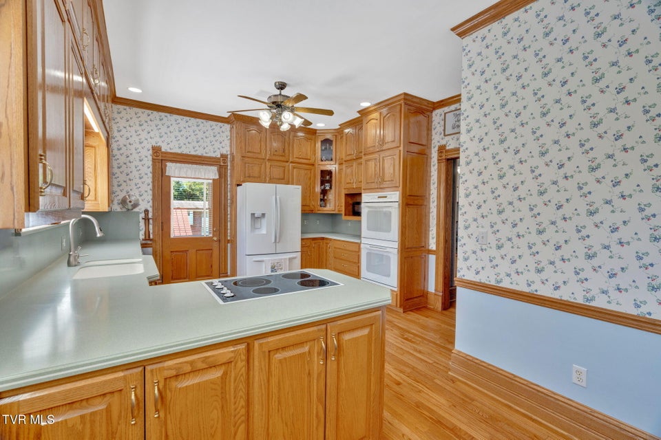 Photo #25: 308 Pearl Avenue