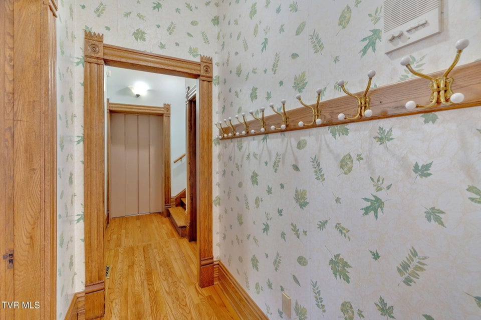 Photo #28: 308 Pearl Avenue