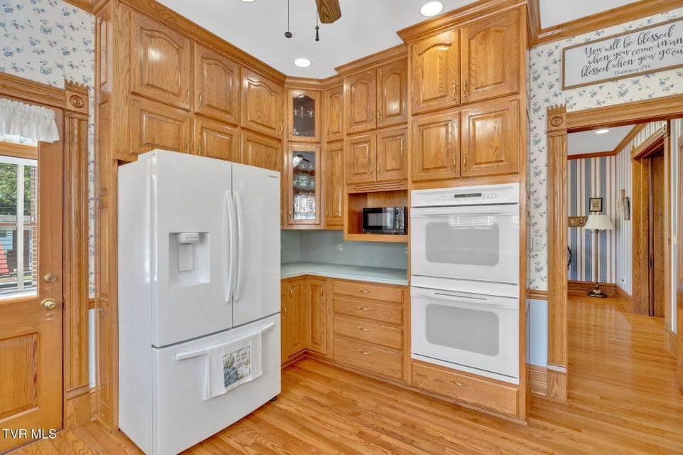 Photo #22: 308 Pearl Avenue