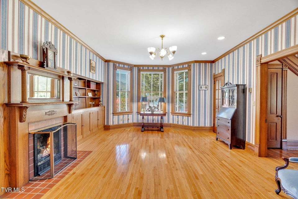 Photo #15: 308 Pearl Avenue