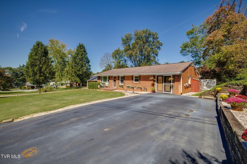 Photo #5: 177 Shenandoah Drive
