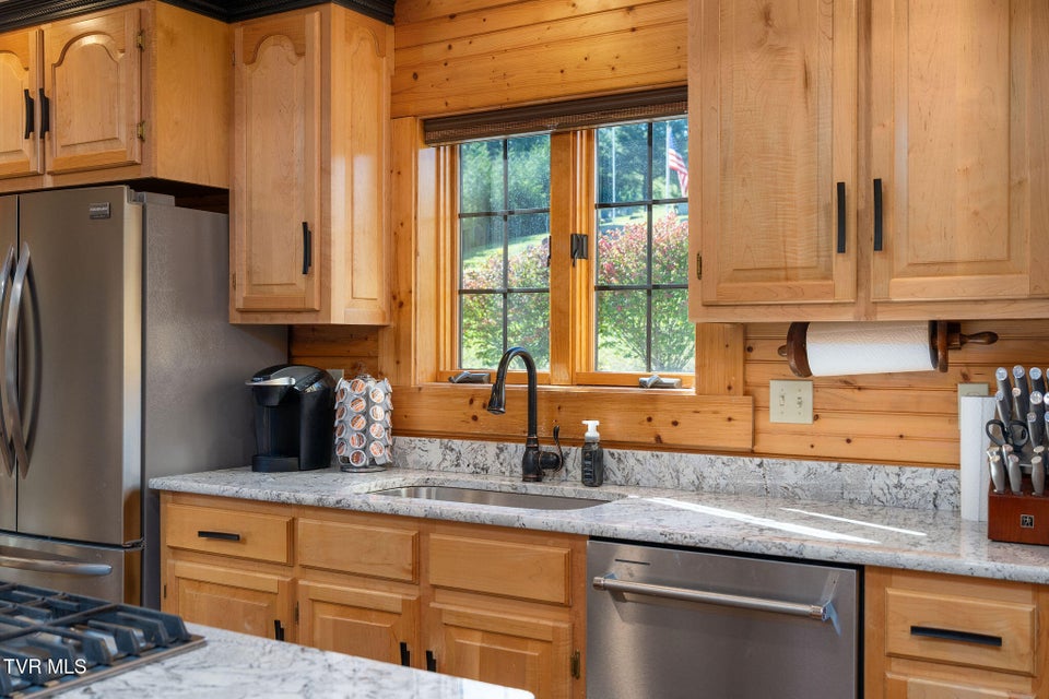 Photo #16: 285 Cable Hollow Road