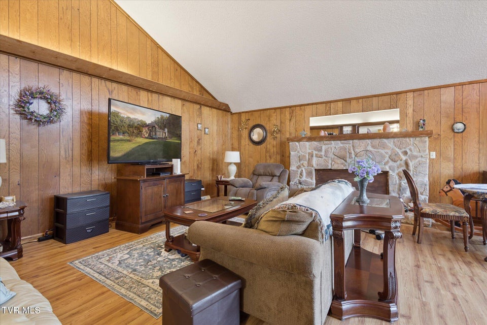 Photo #8: 200 River Edge Drive