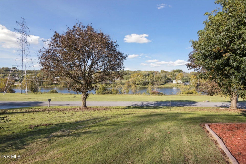 Photo #41: 200 River Edge Drive