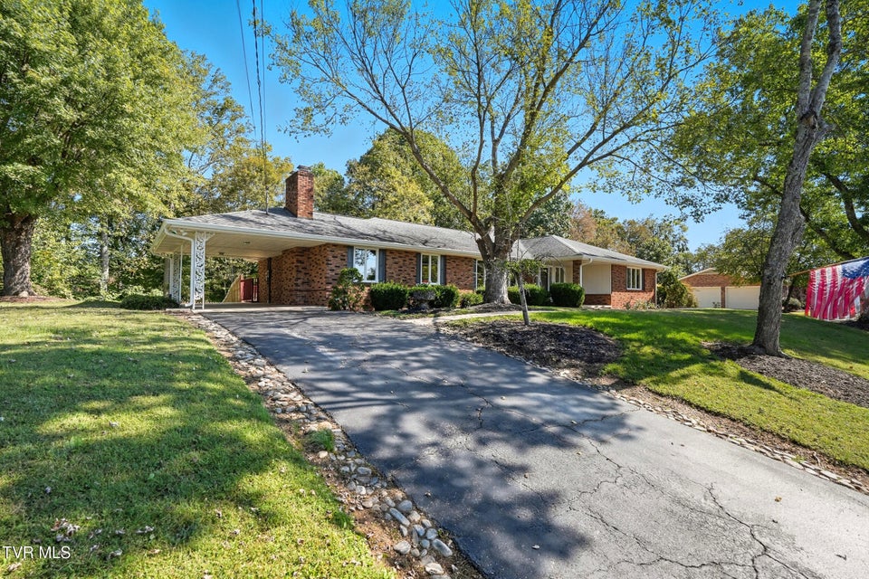 Photo #3: 2612 Brighton Court