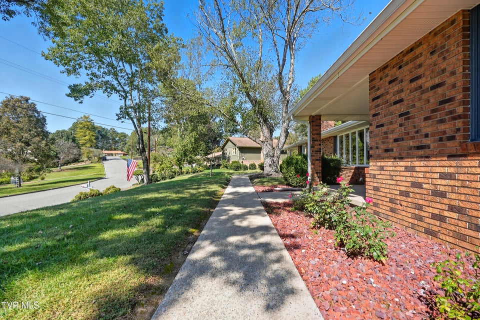 Photo #7: 2612 Brighton Court