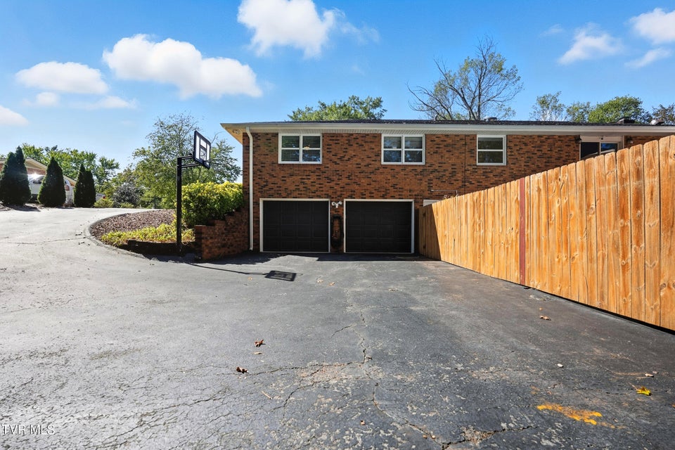 Photo #67: 2612 Brighton Court