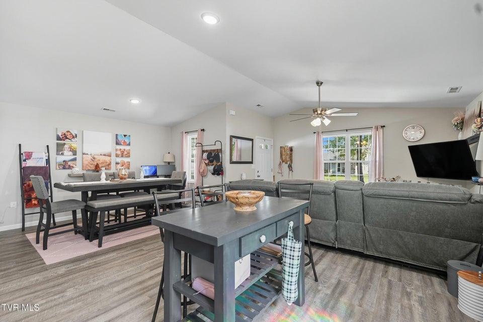 Photo #12: 626 Riverside Avenue