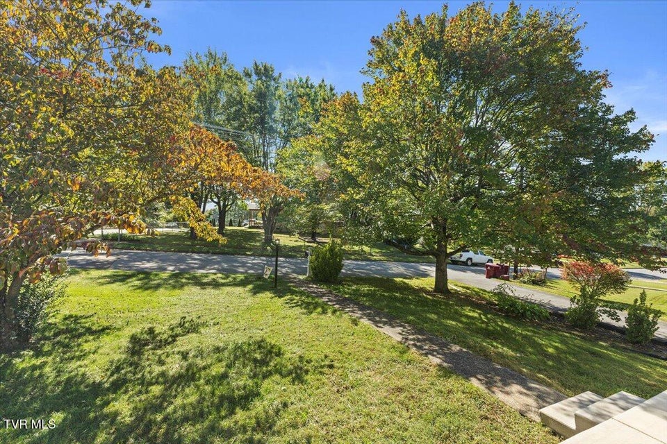 Photo #4: 300 Peach Blossom Court