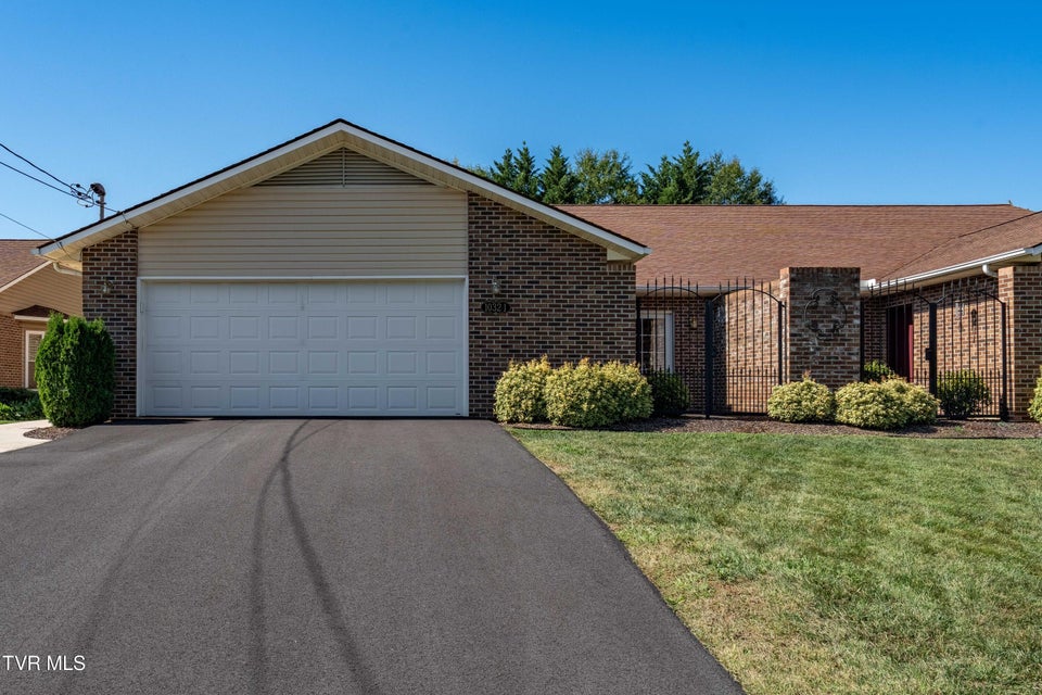 Photo #3: 1032 Estate Drive