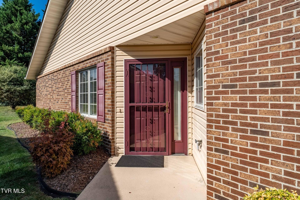 Photo #6: 1032 Estate Drive