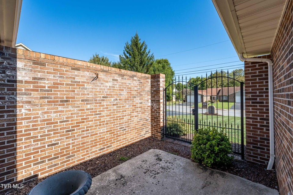 Photo #31: 1032 Estate Drive