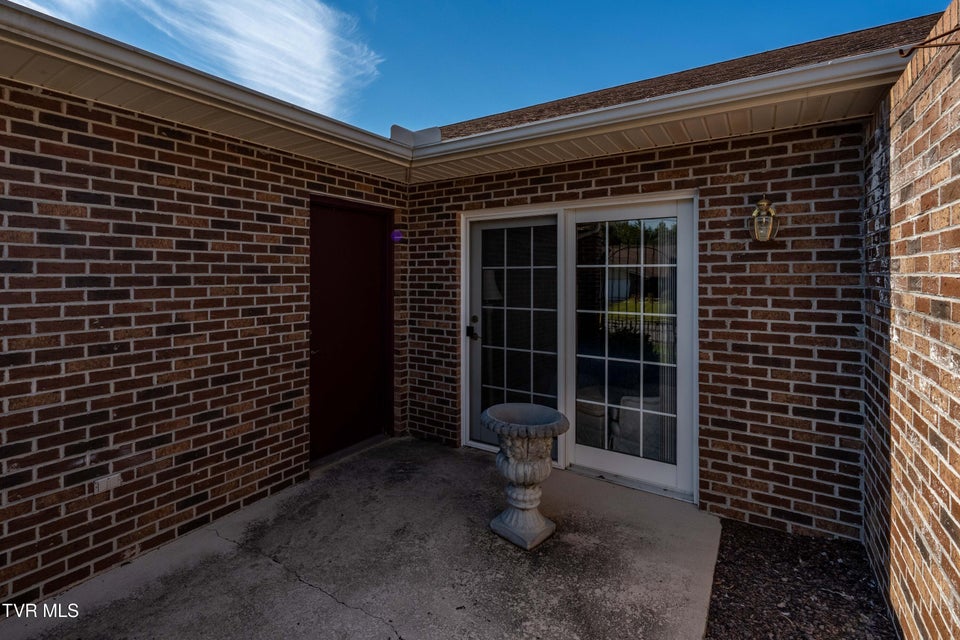 Photo #33: 1032 Estate Drive