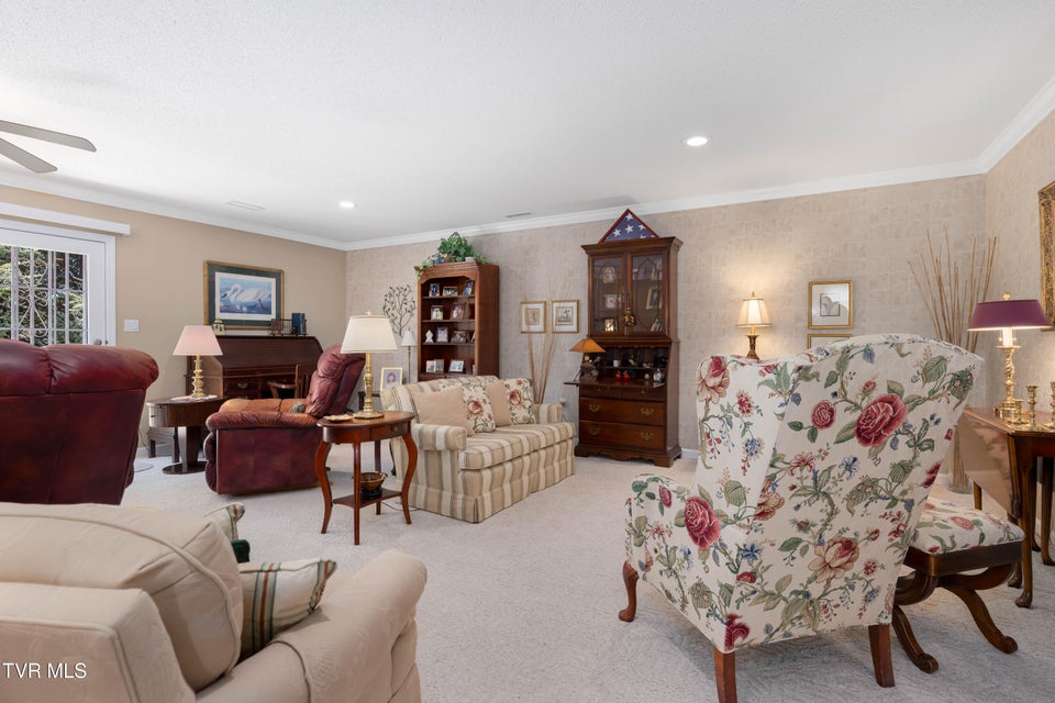 Photo #11: 1032 Estate Drive