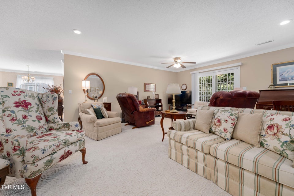 Photo #13: 1032 Estate Drive