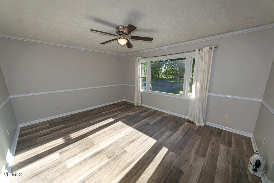 Photo #3: 416 Valley View Circle