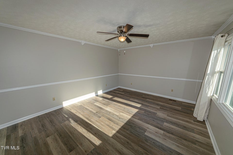Photo #4: 416 Valley View Circle