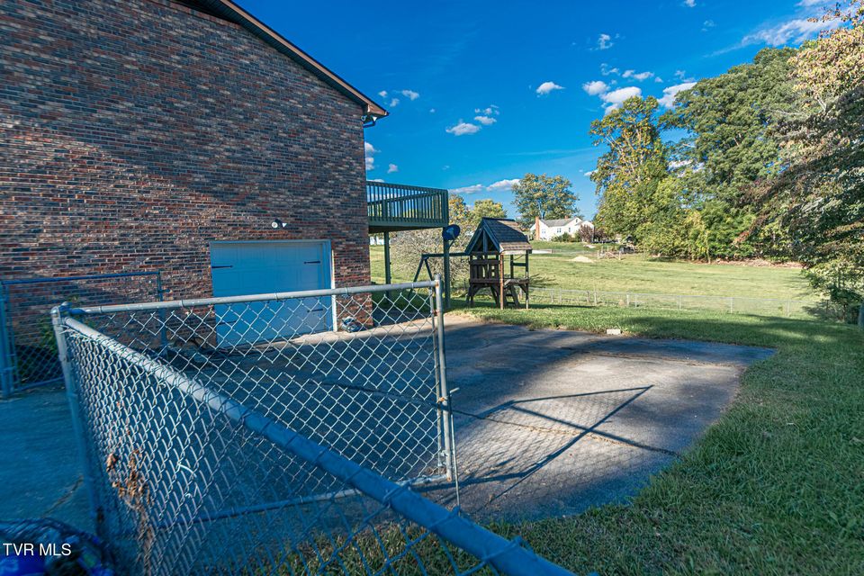 Photo #25: 416 Valley View Circle